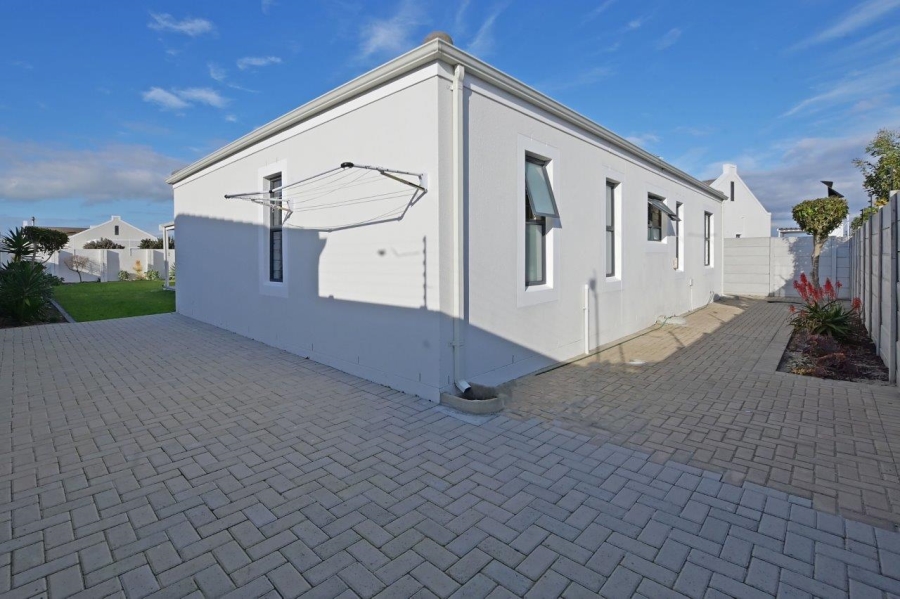 3 Bedroom Property for Sale in Sunningdale Western Cape